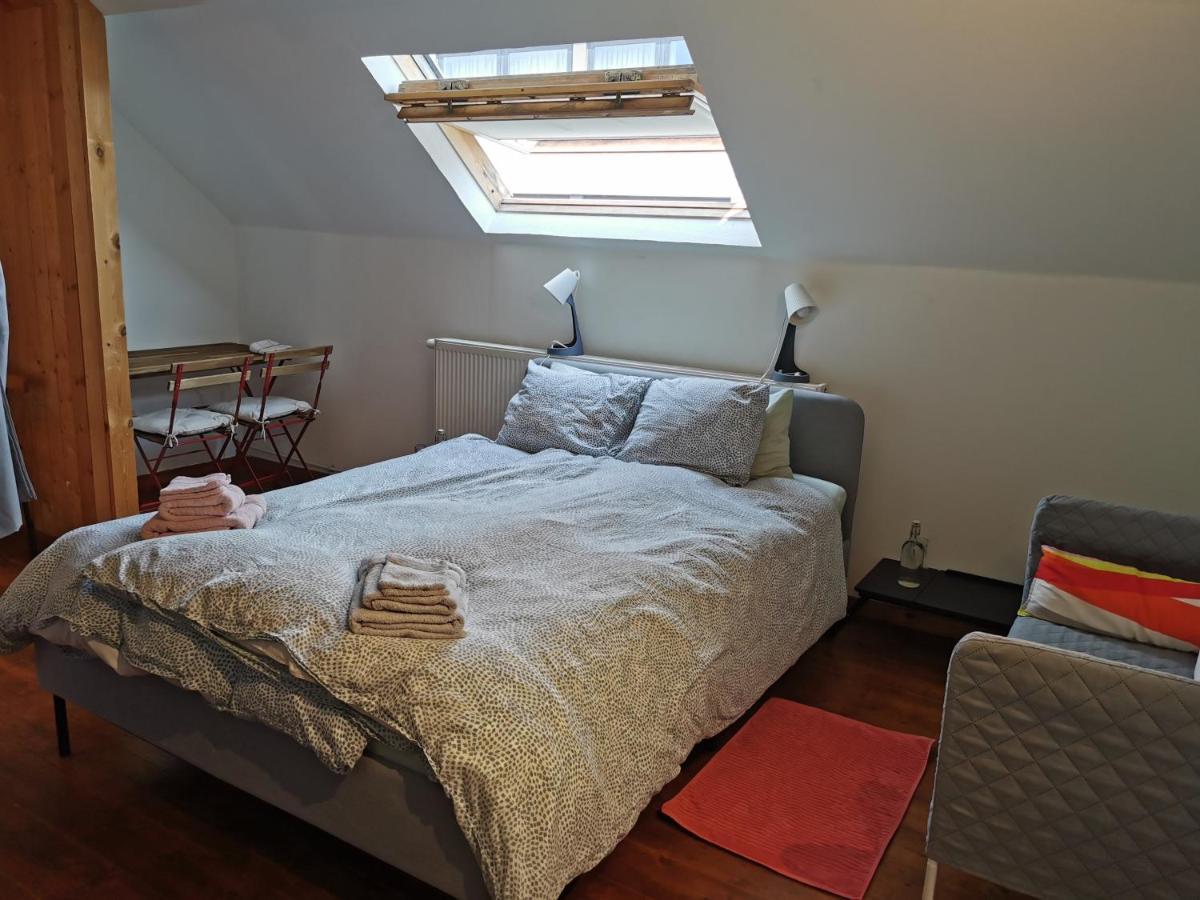 Ostend Backpackers Lodge Екстер'єр фото