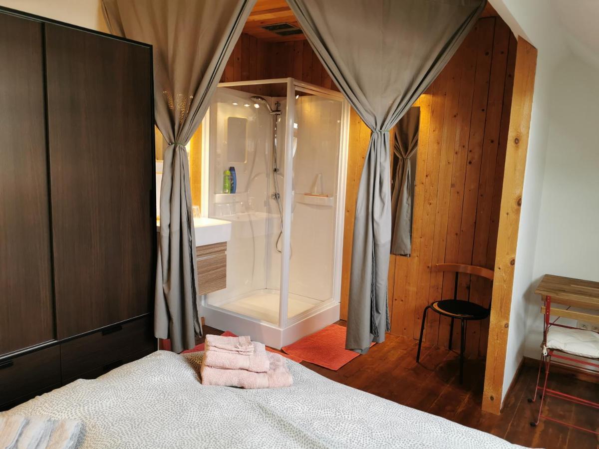 Ostend Backpackers Lodge Екстер'єр фото