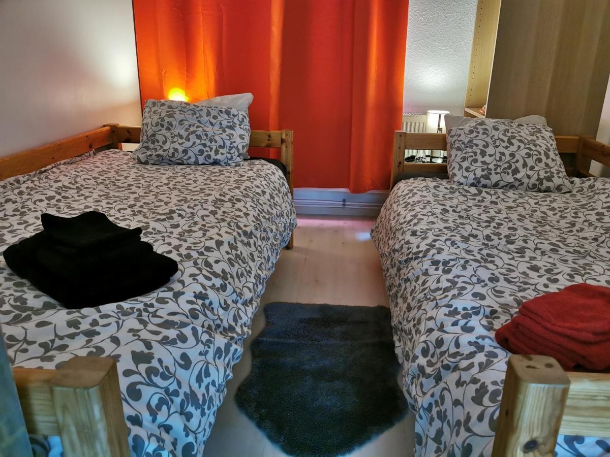 Ostend Backpackers Lodge Екстер'єр фото