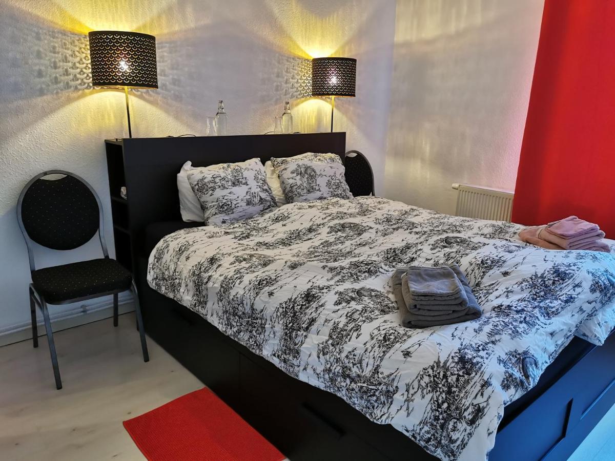Ostend Backpackers Lodge Екстер'єр фото