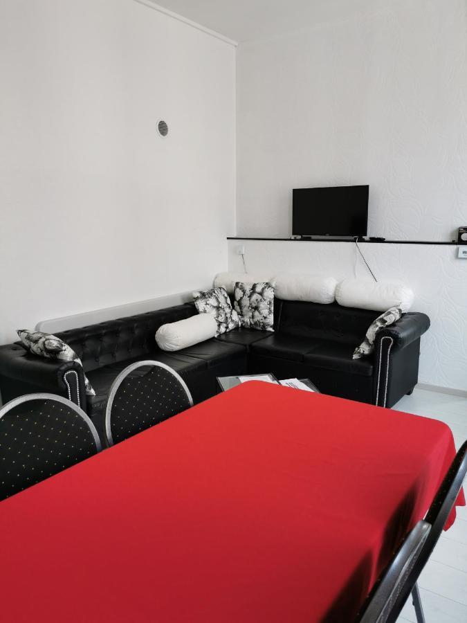 Ostend Backpackers Lodge Екстер'єр фото