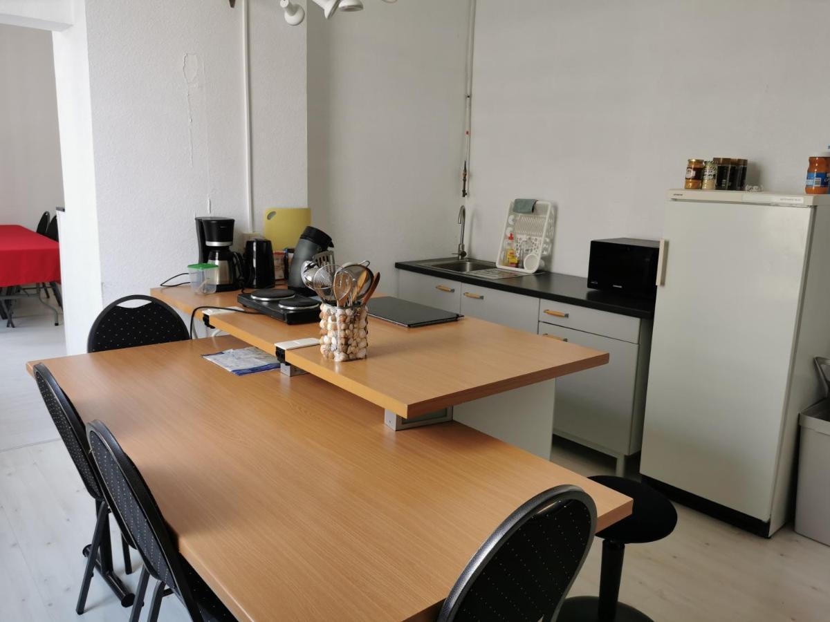 Ostend Backpackers Lodge Екстер'єр фото
