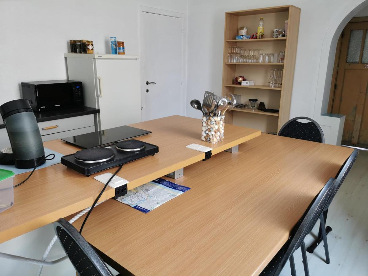 Ostend Backpackers Lodge Екстер'єр фото