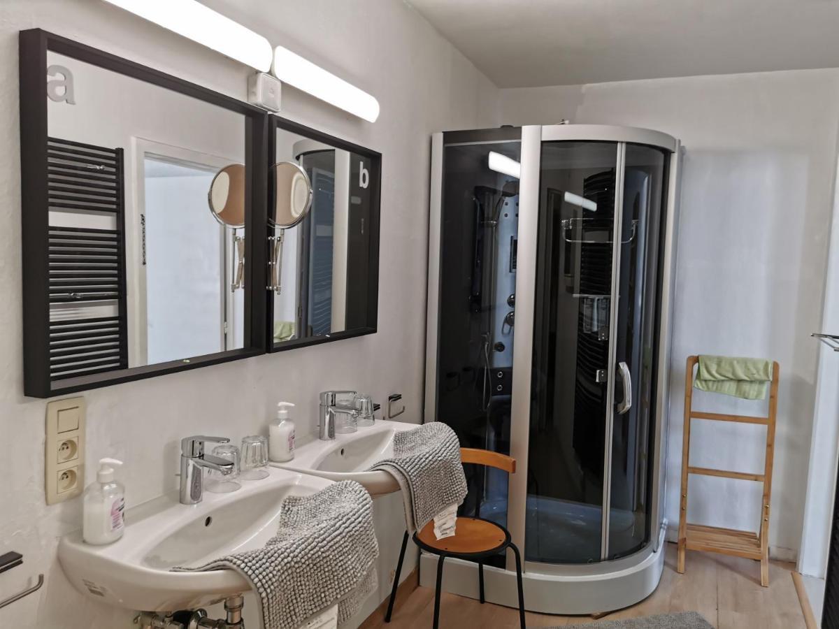 Ostend Backpackers Lodge Екстер'єр фото