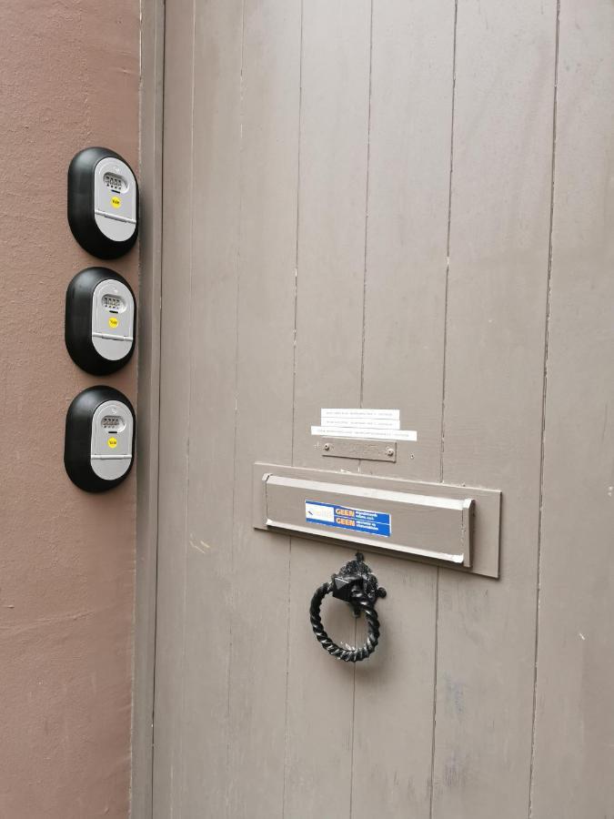 Ostend Backpackers Lodge Екстер'єр фото